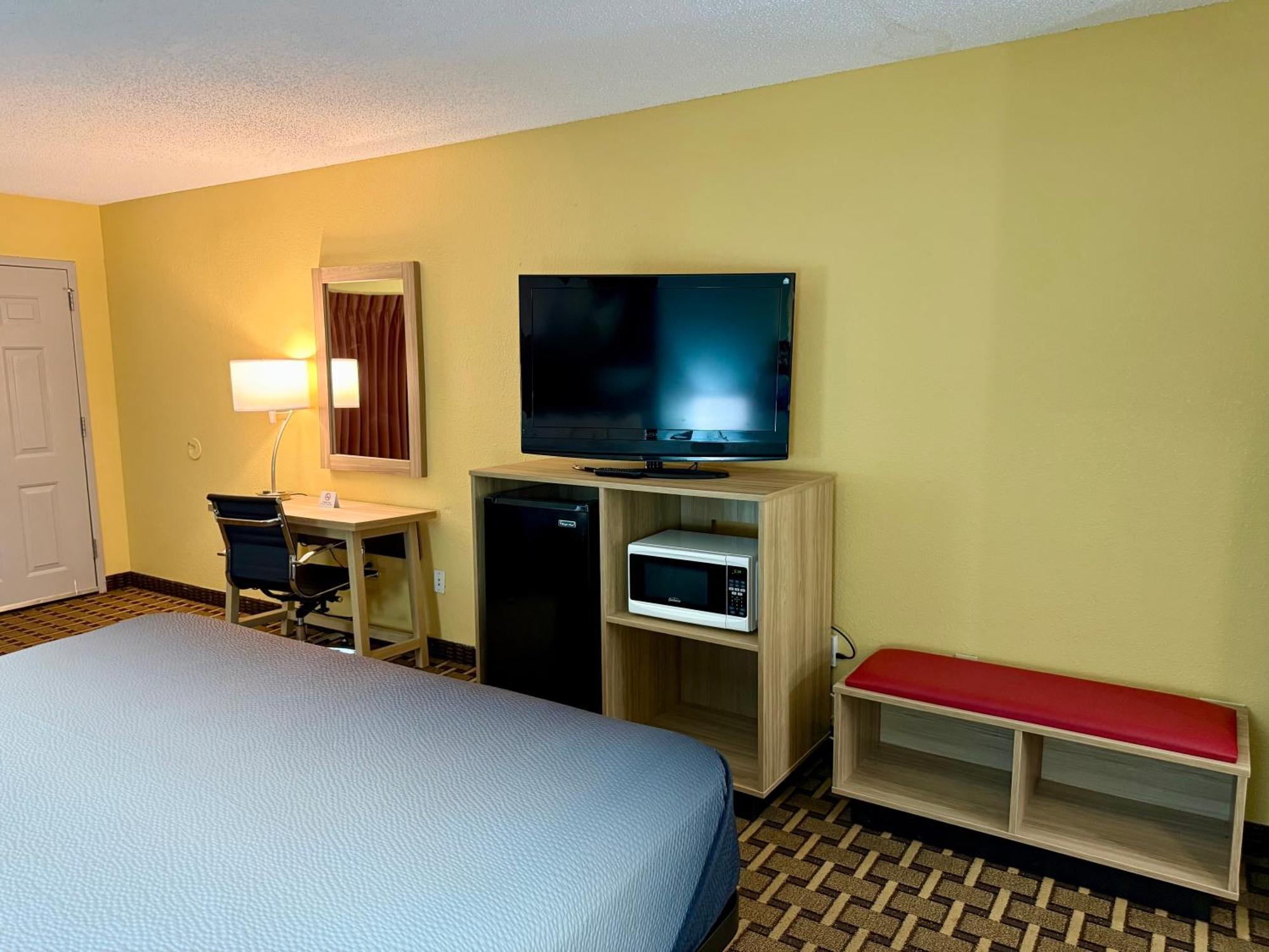 Super 8 By Wyndham Ft. Oglethorpe Ga/chatt Tn Area Hotel