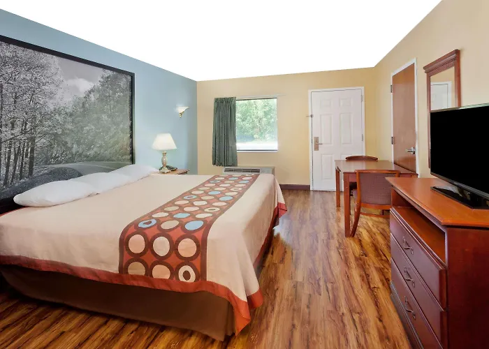 Super 8 By Wyndham Ft. Oglethorpe Ga/Chatt Tn Area